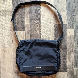 Tumi Crossbody Messenger Bag Black Nylon Leather Strap 15”x12”